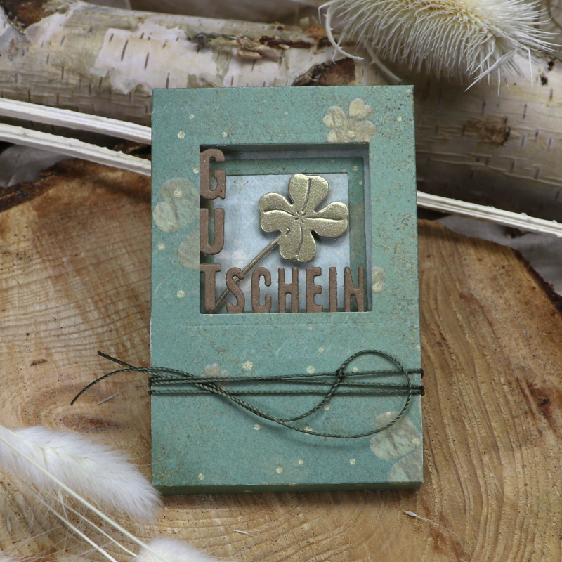 Stanzschablone Box im Kreditkartenformat inkl. Blumen- und Schriftstanzen