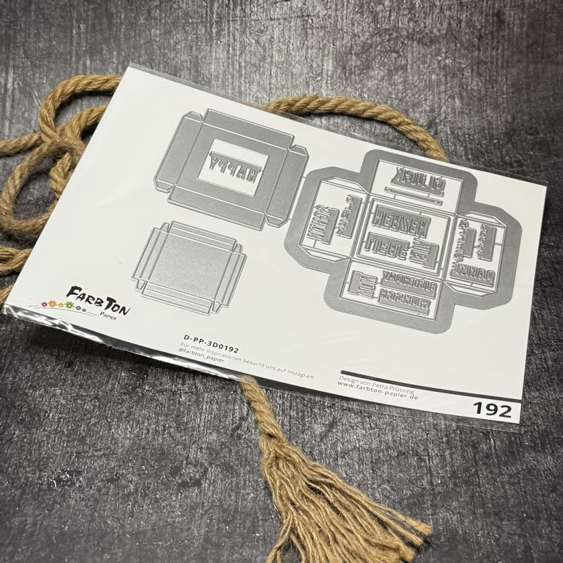 Stanzschablone kleine quadratische Box für Schriftstanzen inkl. 7 Schriftzüge